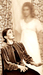 Lola Lola Dance Theatre Image for Ectospasm